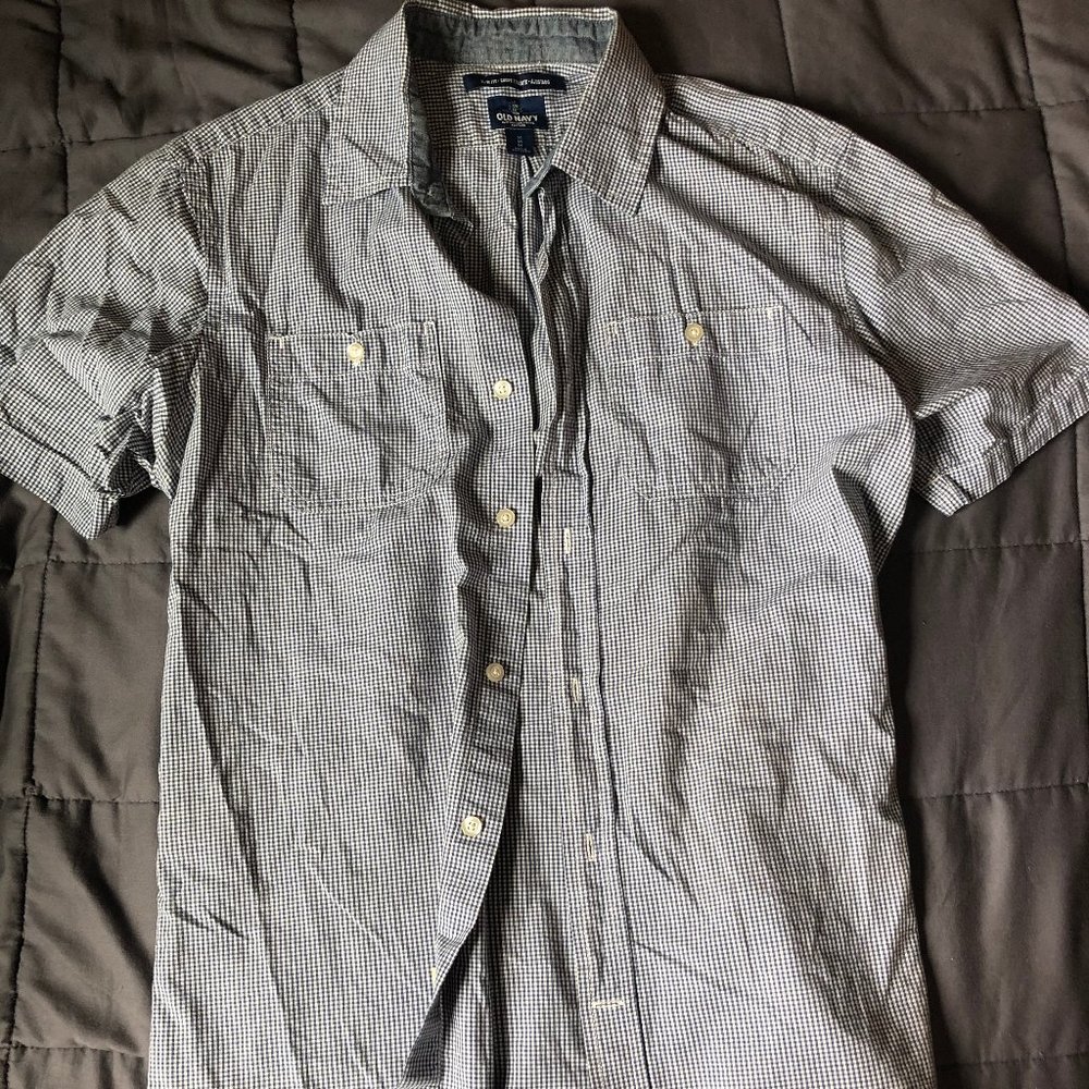 Old Navy Short Sleeve Button
